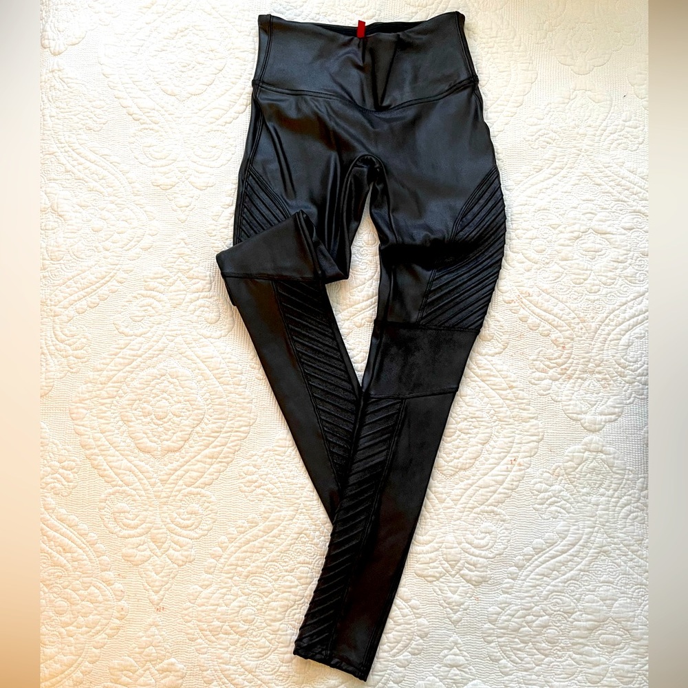 High-Waist Black Moto-Detail Leggings